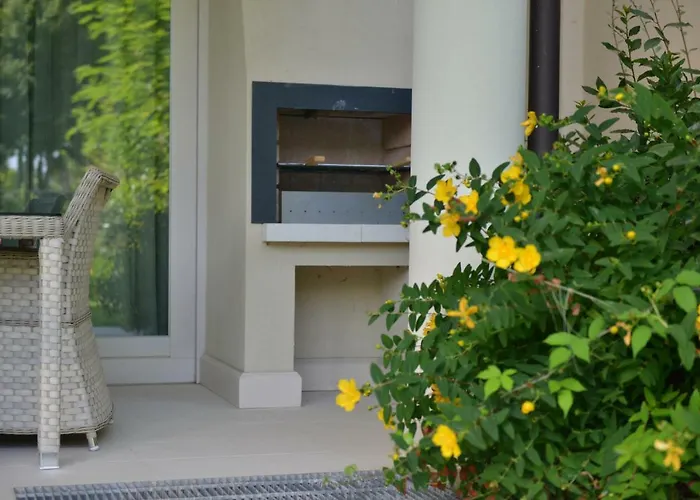 Sirmione Park View Luxury Apartments